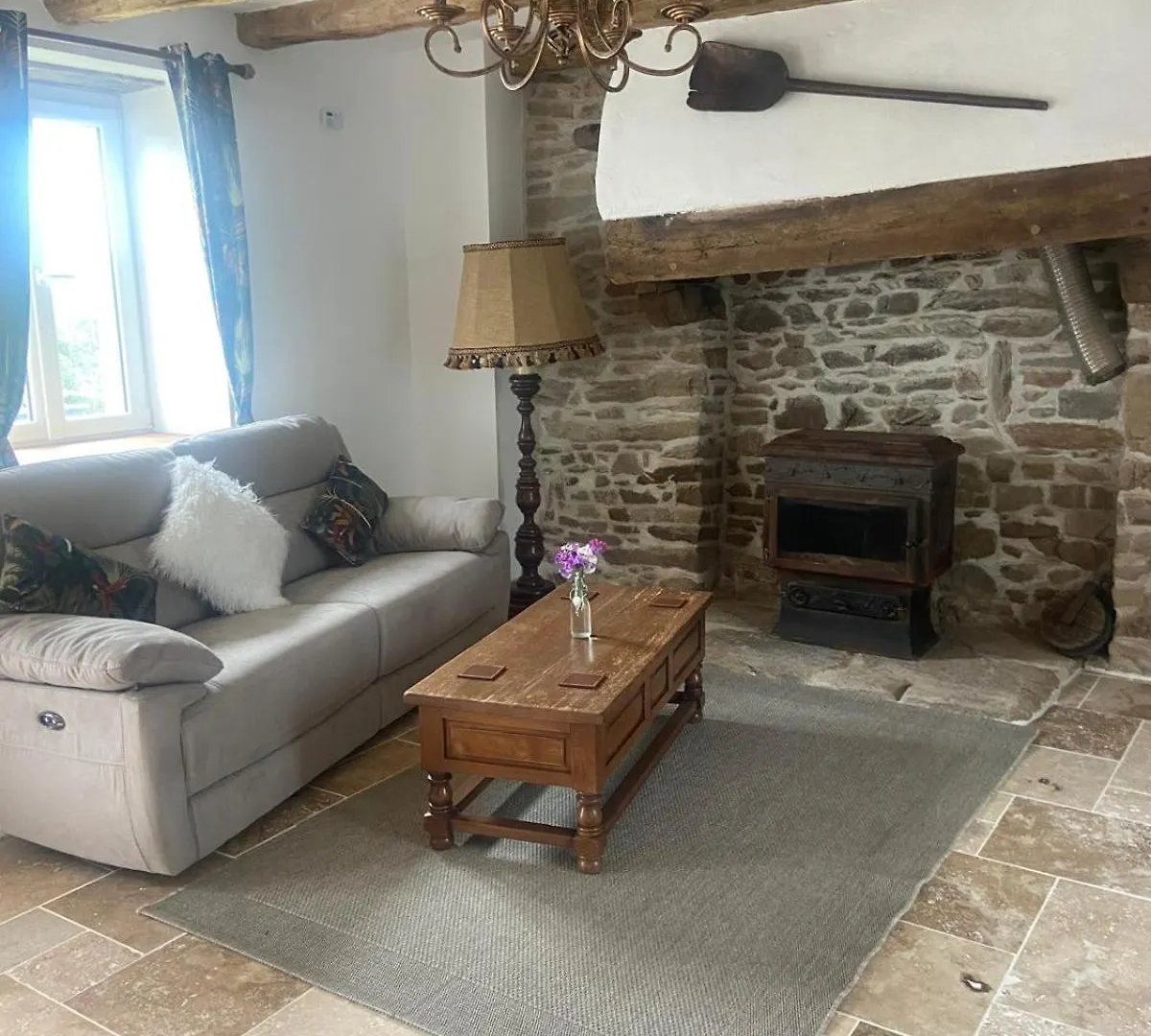 Pinabre Rose Cottage Plouguenast-Langast 0*,  France